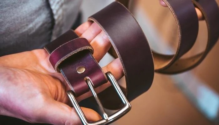 بررسی ظاهر کمربند