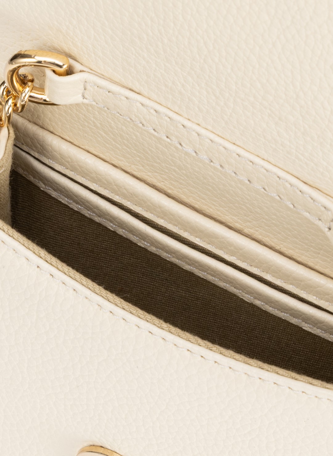 leather-04-14-103