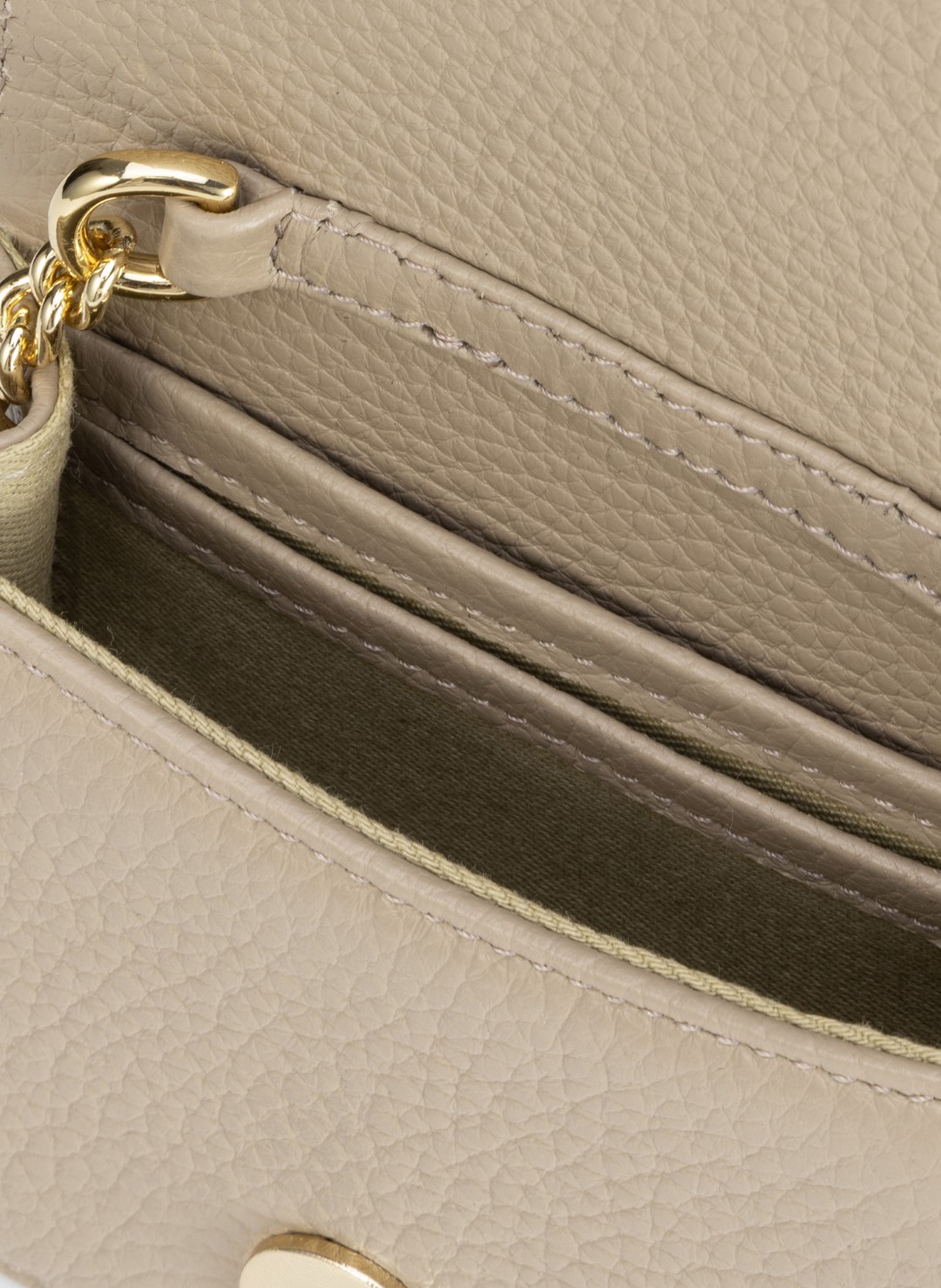 leather-04-14-104