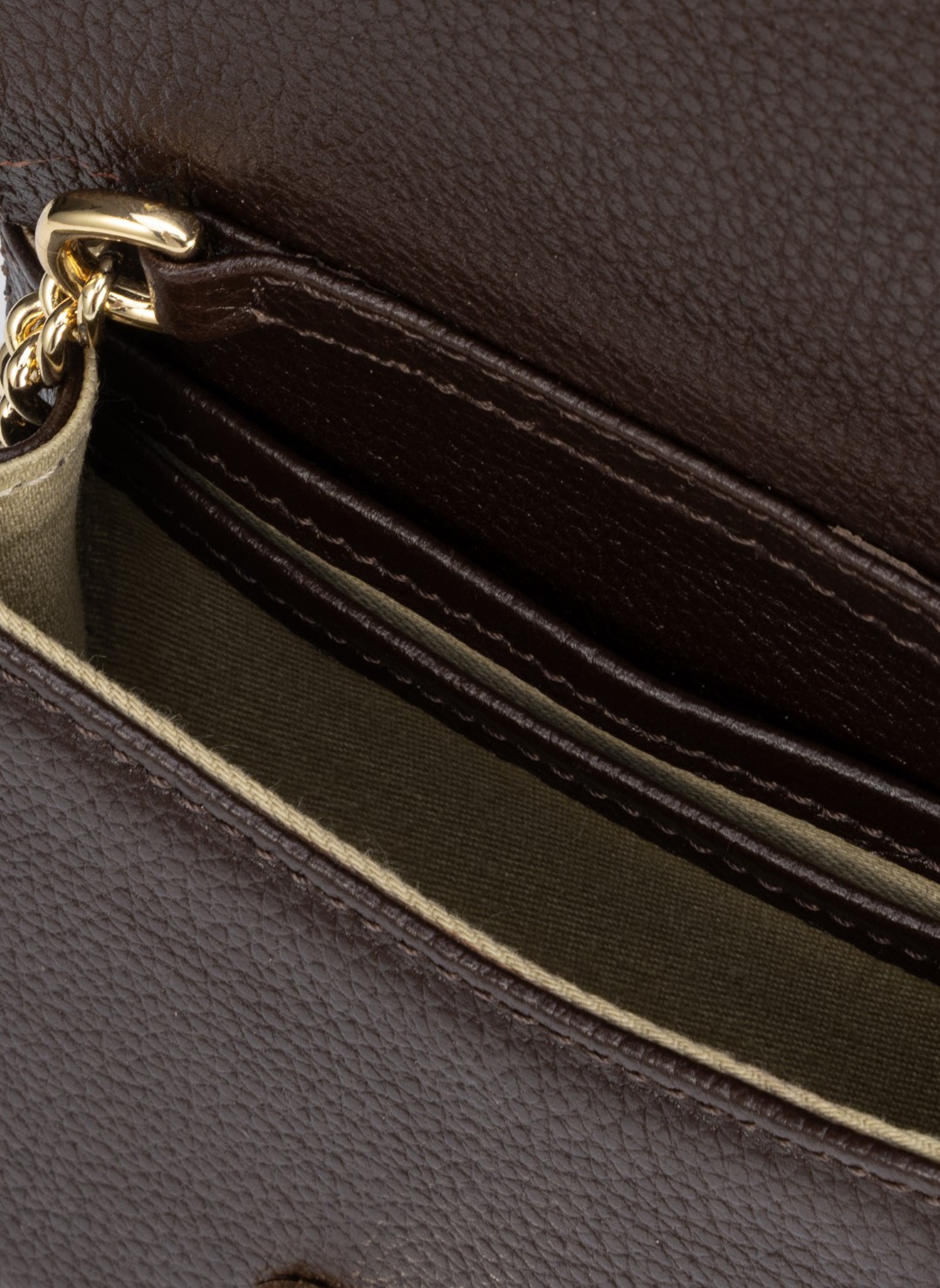 leather-04-14-110